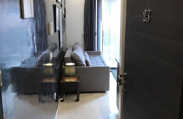 SUPERB STUDIO WITH PRIVATE TERRACE AND POOL ACCESS