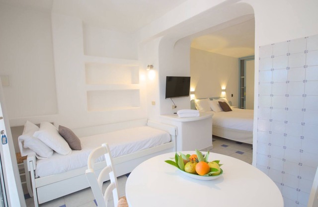 Superior Studio with terrace inside Villa & Giardini Ravino!