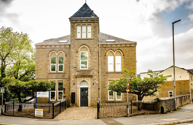 Superior Two Bedroom Apartment with En-suite