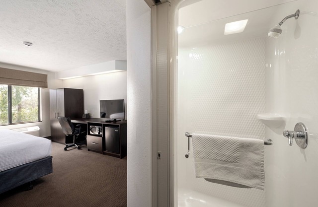 SureStay by Best Western Summerville Flowertown