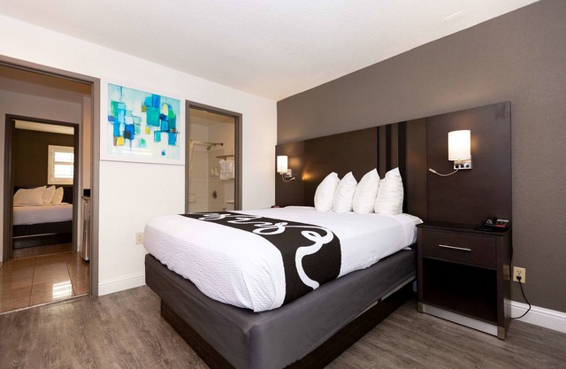 SureStay Hotel by Best Western Seaside Monterey