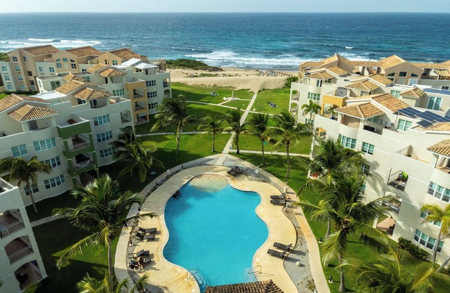 SurfSunSerenity Spacious Beachfront Penthouse Roof Top Terrace 3BD3BA Jobos!