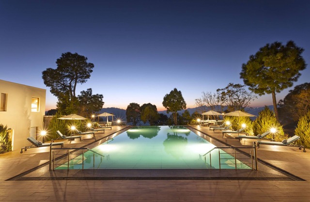 Suryavilas Luxury Resort & Spa