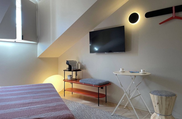 SUTRooms - Sky Room by Quantique