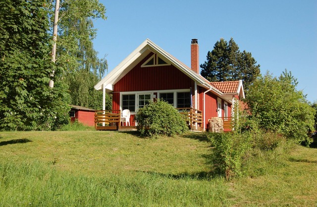 Sweden house in a quiet location directly on the lake with its own beach and jetty