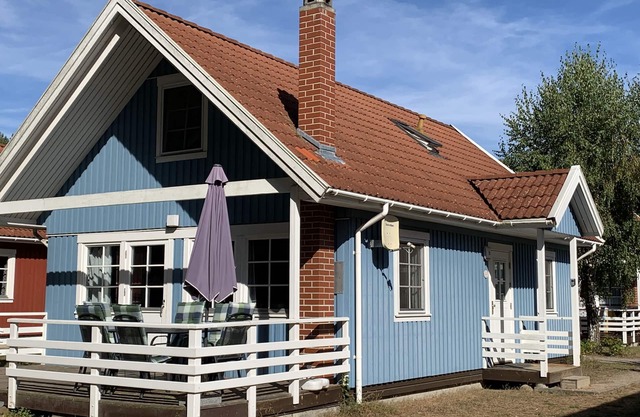 Sweden villa with 2 boats on Lake Useriner at Müritz National Park