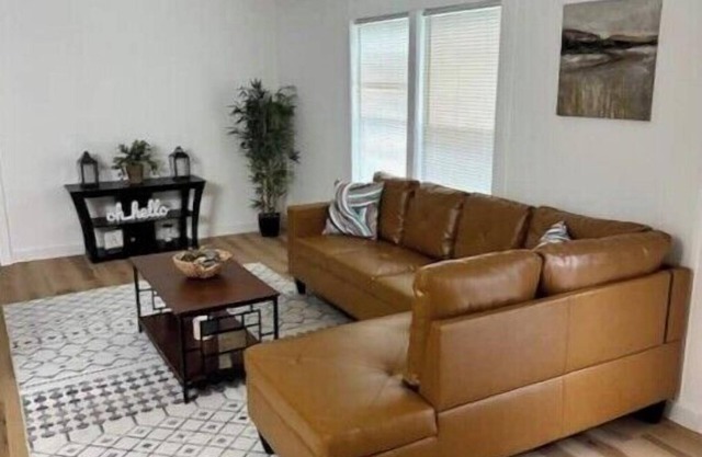 Sweet Green Apple Cottage