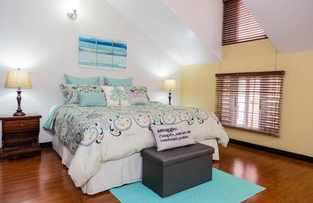 Sweet Kensville: Spacious 3Bedroom Getaway–Central and Relaxing in New Kingston