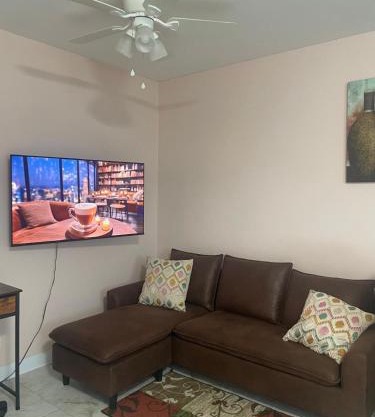 Sylmars Apartment Home