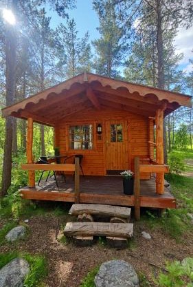 Tørfoss Gård, Hytte utleie, Campingvogn og bobil plasser