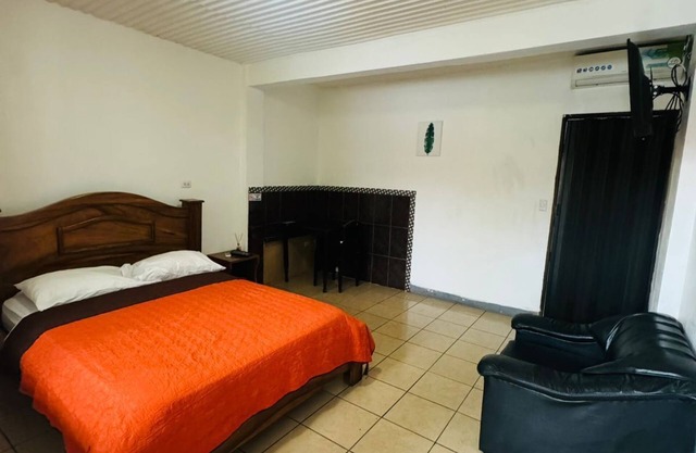 TABACONES HOTEL AND RESTAURANT
