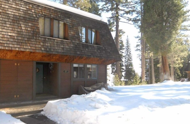 Tahoe Tavern End unit on Lawn