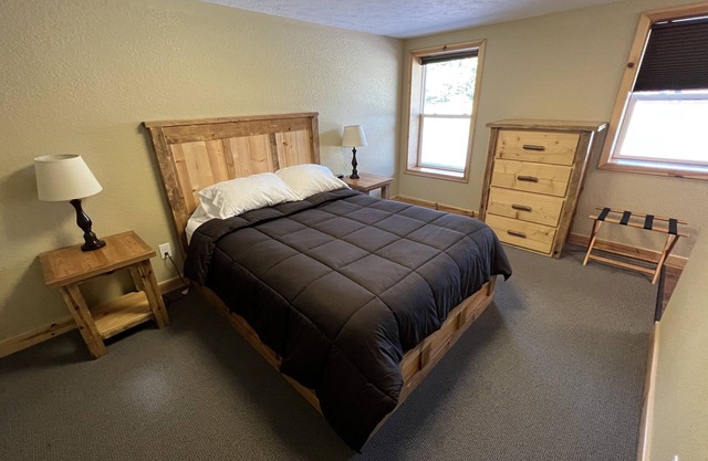 Tahquamenon Suites Lodging - One-Bedroom Suite # 2