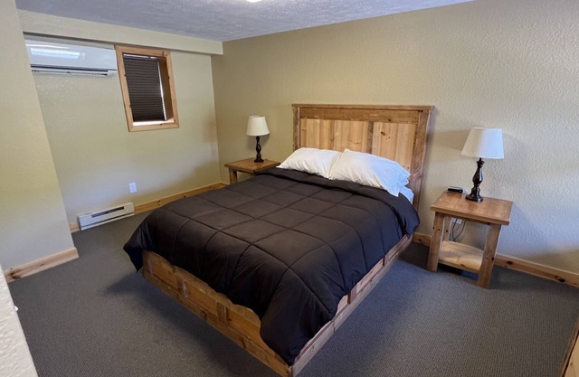 Tahquamenon Suites Lodging - One-Bedroom Suite # 3