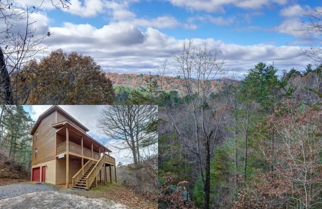Take in Stunning Views in this Lovely Pet Friendly Smokey Mountains Chalet
