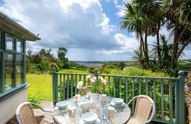 Tanglewood Cottage - Two Bedroom House, Sleeps 4