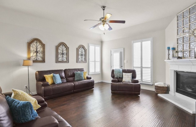 TCH - 3BR/2BA Home in Little Elm - SD