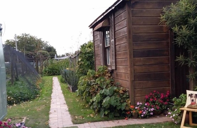 Te Whare Rural Retreat and Caravan