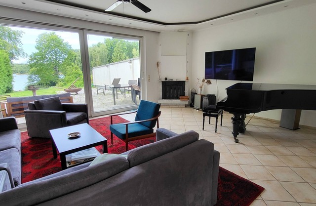 Terrassenwohnung am See by Interhome