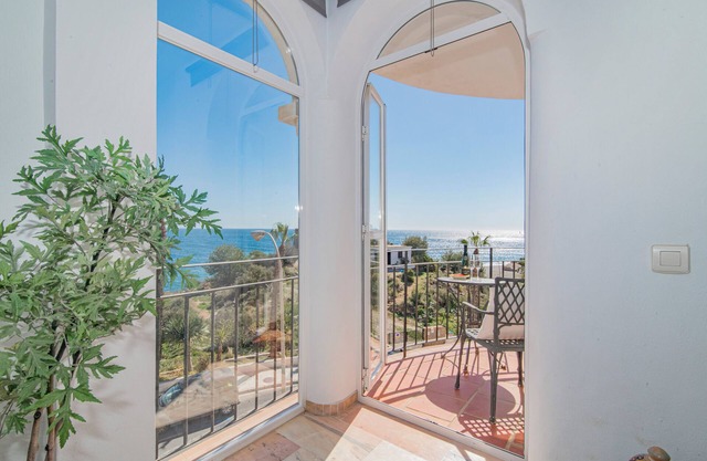 Tesorillo Beach in Velilla for sea lovers on the Costa Tropical!