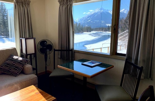 Tete Jaune Lodge