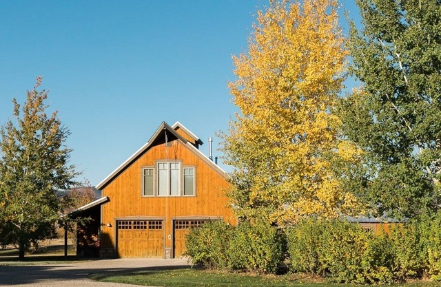 Teton Valley apt: quiet, clean, outstanding views.