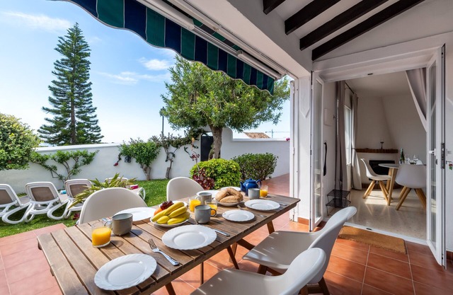 Tetuan 40 - El Oasis de Capistrano!