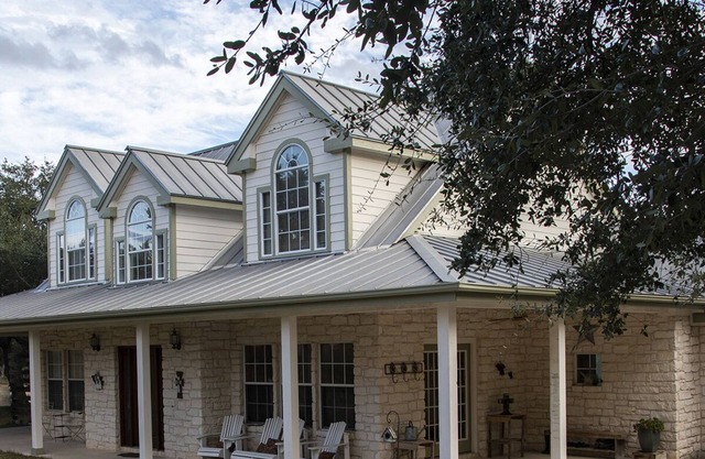 Texas Ranch Style Home on over 5 acres in Driftwood and Austin area.