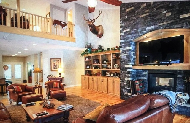 THANKSGIVING WEEK STILL AVAILABLE!