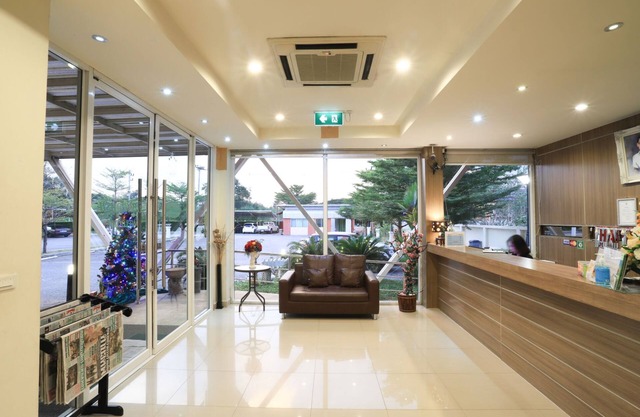 Tharakiree Place Hotel