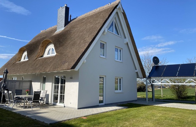 Thatched roof house 2 in Pepelow am Salzhaff