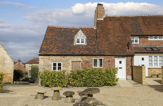 The Bakery is a charming character cottage, beautifully refurbished to provide comfortable living