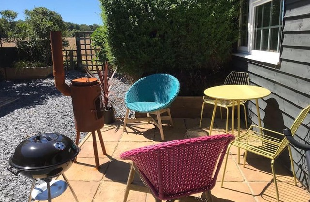 The Bay Cabin, secluded retreat Freshwater Bay