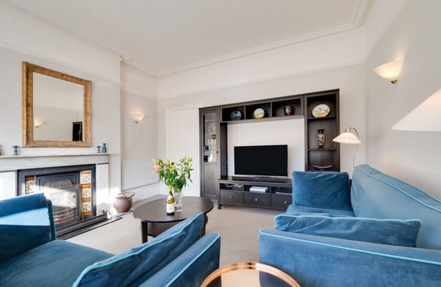 The Belvedere - Two Bedroom Apartment, Sleeps 4