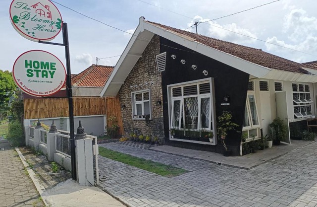 The Bloomy House