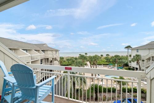 The Breakers #328 Beach Condo Beautiful Ocean View at Coligny Beach, 4 N Forest Beach Drive Hilton Head, Walk to shops Restaurants Vacation Rental HHI LLC