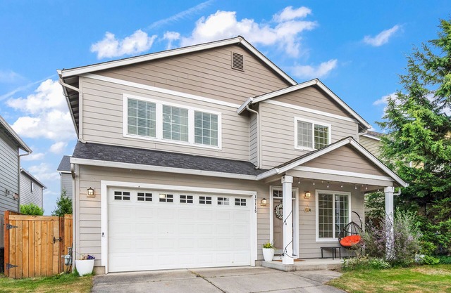 The Burb Gem in N Vancouver near Med facilities