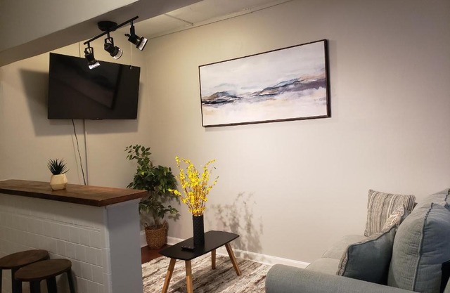 The City-Side at Silver Lake *NEW 1-BED RM APT
