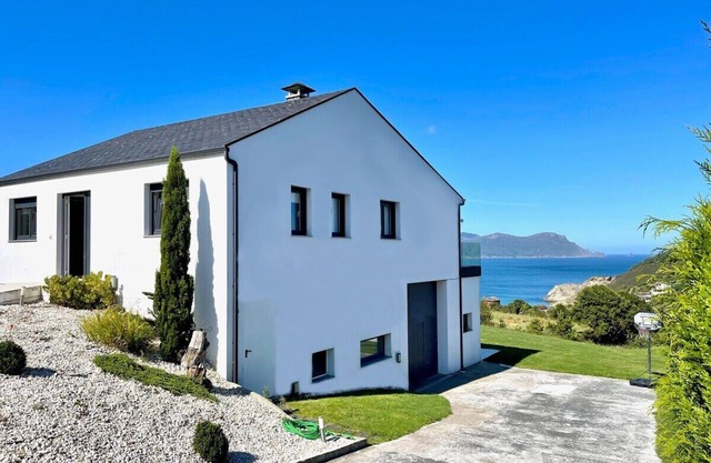 The Cliffs - Celtigos Blue Marine