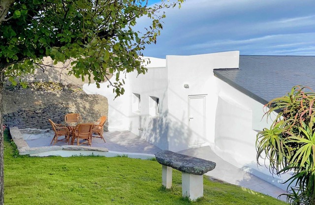 The Cliffs - La Maison du Puits