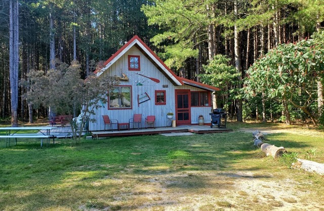 The Coke Cottage - Only one mile from the sand dunes!