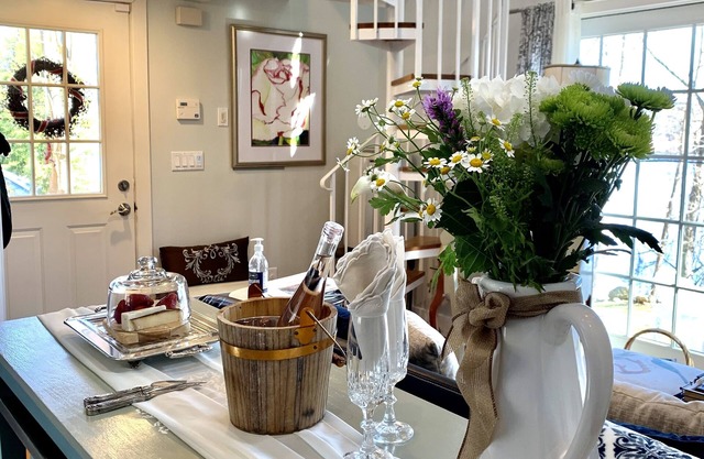 The Cottage by the Lake: Hudson Valley Indulgence/1 hr. from NYC/welcome pets!.