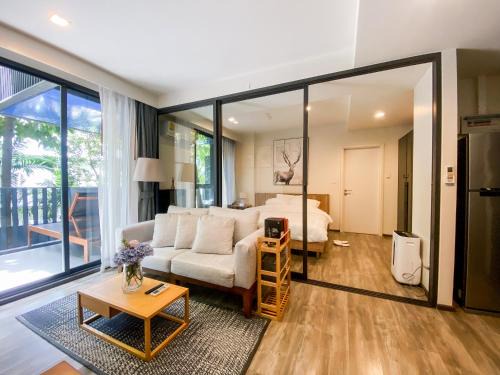 The Deck condominium Patong beach