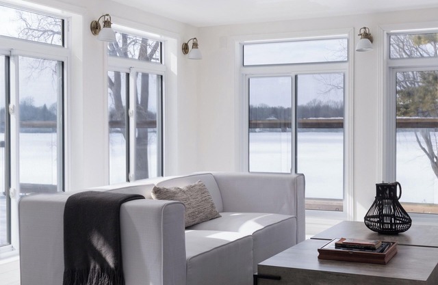 The Dylan | 4 Bedrooms | 8 Guests | Hot Tub | Waterfront