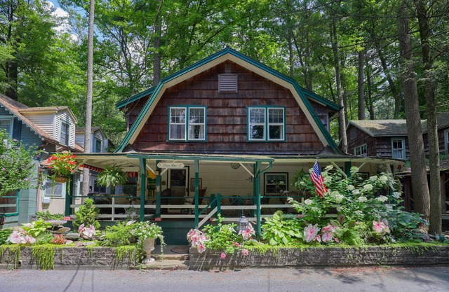 The Eliza Mae Cottage