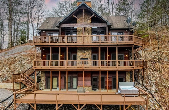 The Ellijay Lodge | Ellijay, GA