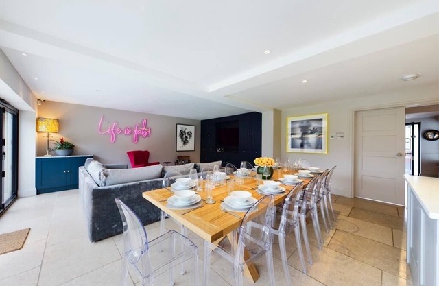 The FAB House 5*stay with late check out at 1pm