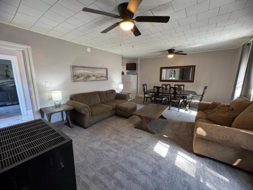 The Farm- Apt 2