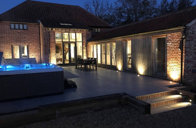 The Granary - Three Bedroom House, Sleeps 6