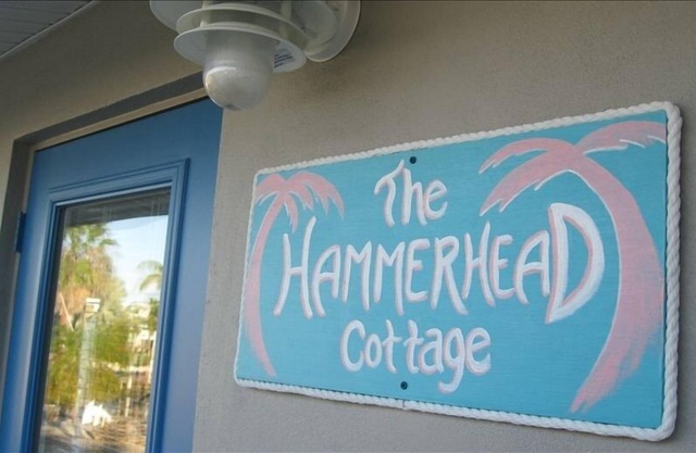 The Hammerhead Cottage- Newly Remodeled- Beautiful!